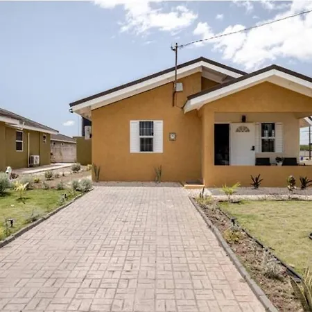 Barefoot Bliss Short Term Rental With Pool In Colbeck Manor Old Harbour Exterior photo
